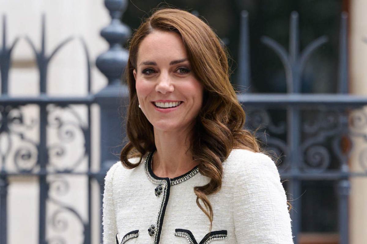 Kate Middleton Le Rinde Un Nuevo Homenaje A Lady Di En Frente De La