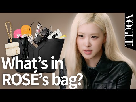 [ENG] 로제가 최근 꽂힌 핫소스는? 로제가 불러주는 크리스마스 캐럴! 한국 첫 인마이백🖤(지갑, 핫소스, 스트레스 볼, 젤리, 선글라스) | MY VOGUE