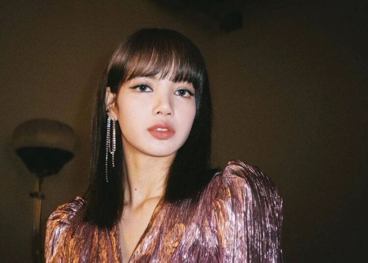 We can see Lisa's debut solo closer than ever with the release of her ...