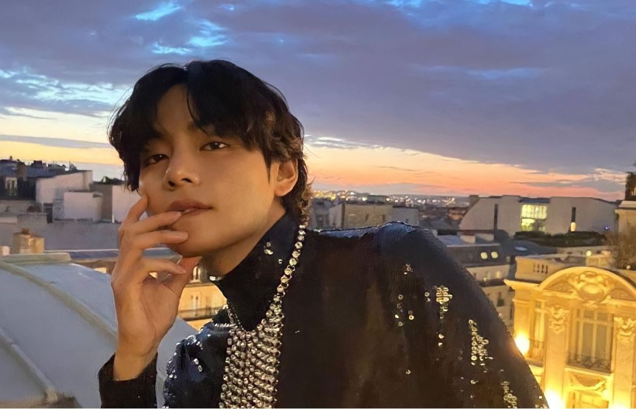 Thread by @prendrelecoeur, Louis Vuitton is very lucky to get Kim Taehyung  as its House []