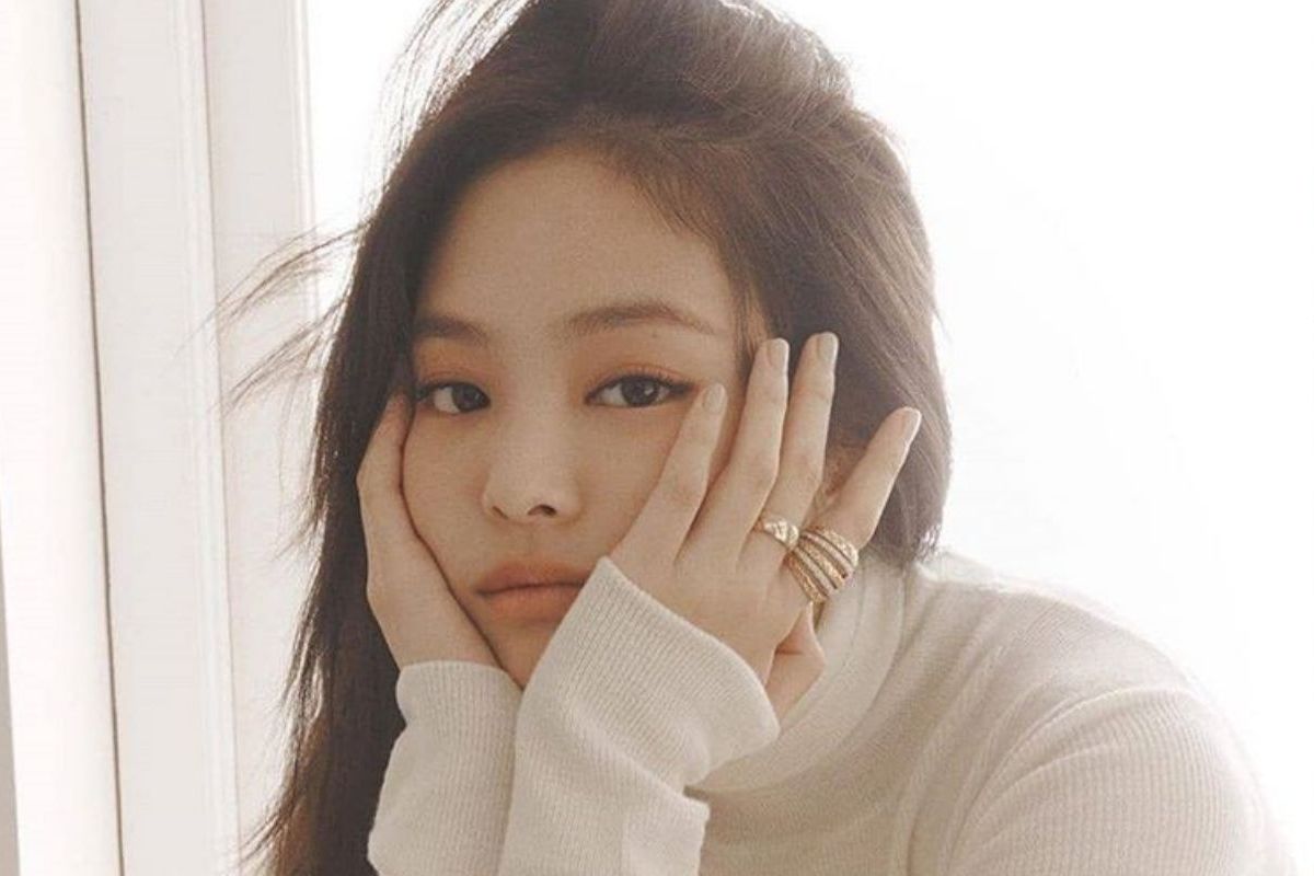 BLACKPINK's Jennie calls out BLINK again for excessive use of their phones