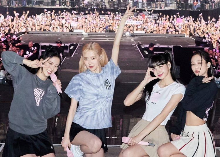 BLACKPINK fans share a collective complaint about their tour concerts