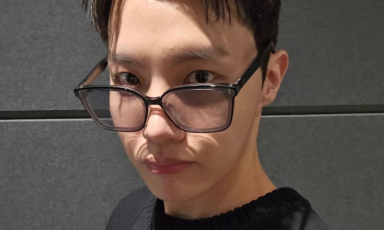 BTS' J-Hope shares last pic with cropped hair before leaving for