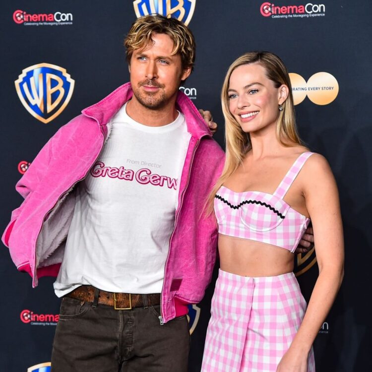 Margot Robbie gave Ryan Gosling a gift every day for this unexpected reason