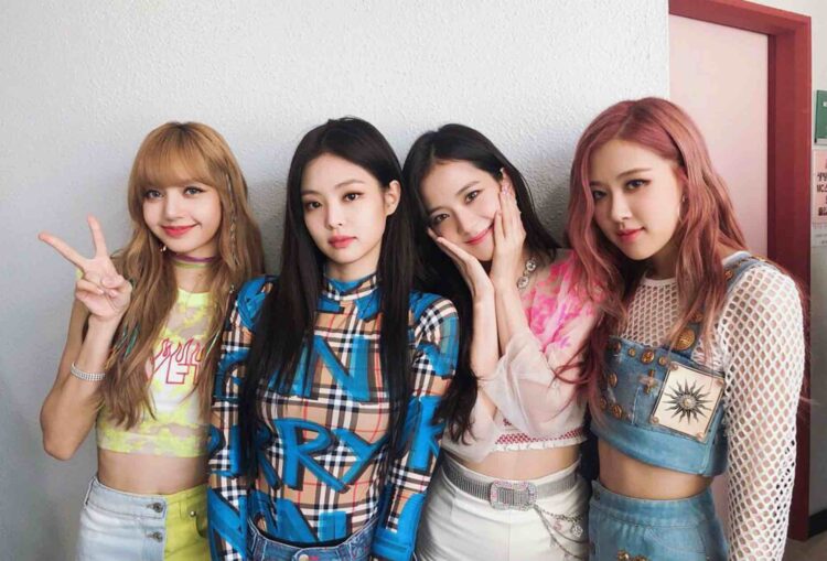 Rosé reportedly hints at BLACKPINK contract renewal