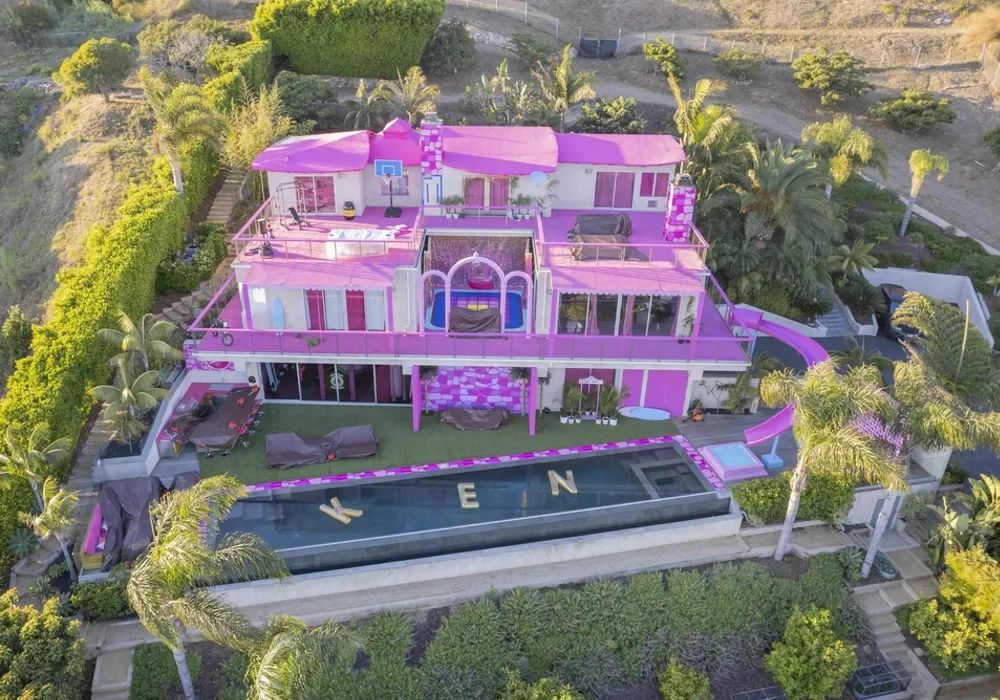 Barbie S Dream House In Malibu And Is Available For Rent In Airbnb