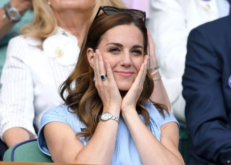 The Reaction Of Kate Middleton When She Was Interrupted During Her Speech