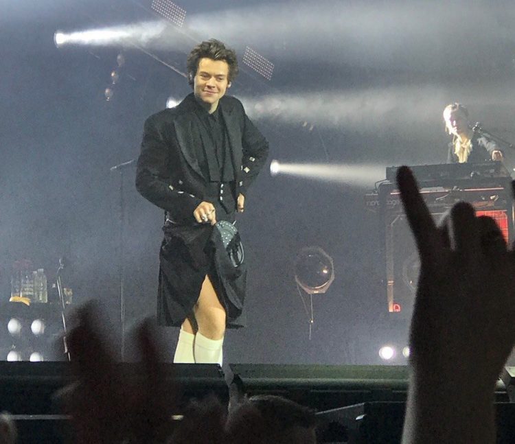 Harry Styles Makes History By Breaking Impressive Record In Europe