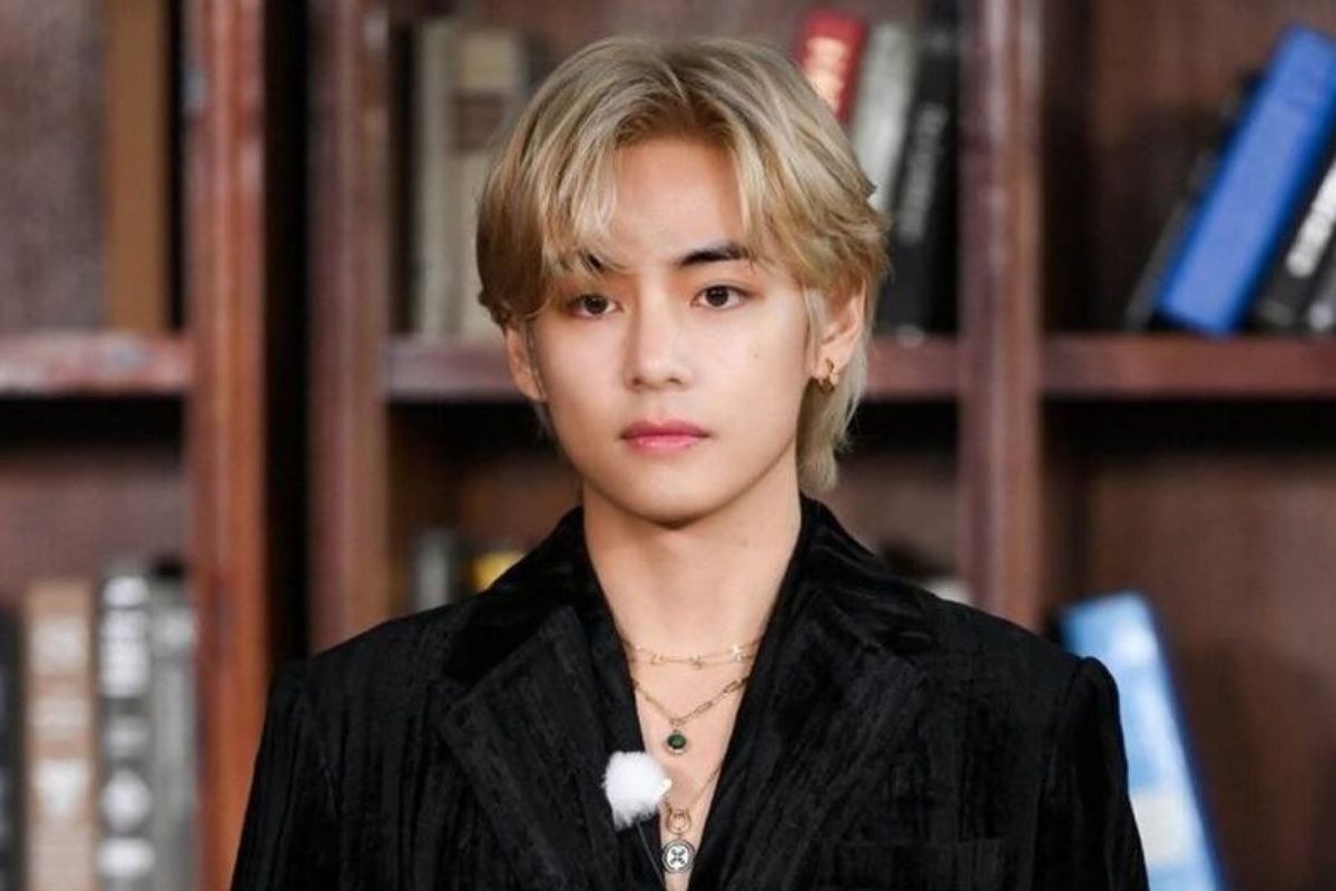 BTS' V is promoted in the military, making the entire ARMY proud