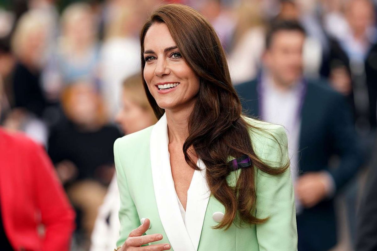 Kate Middleton is 'working from bed' just days after being discharged from the hospital