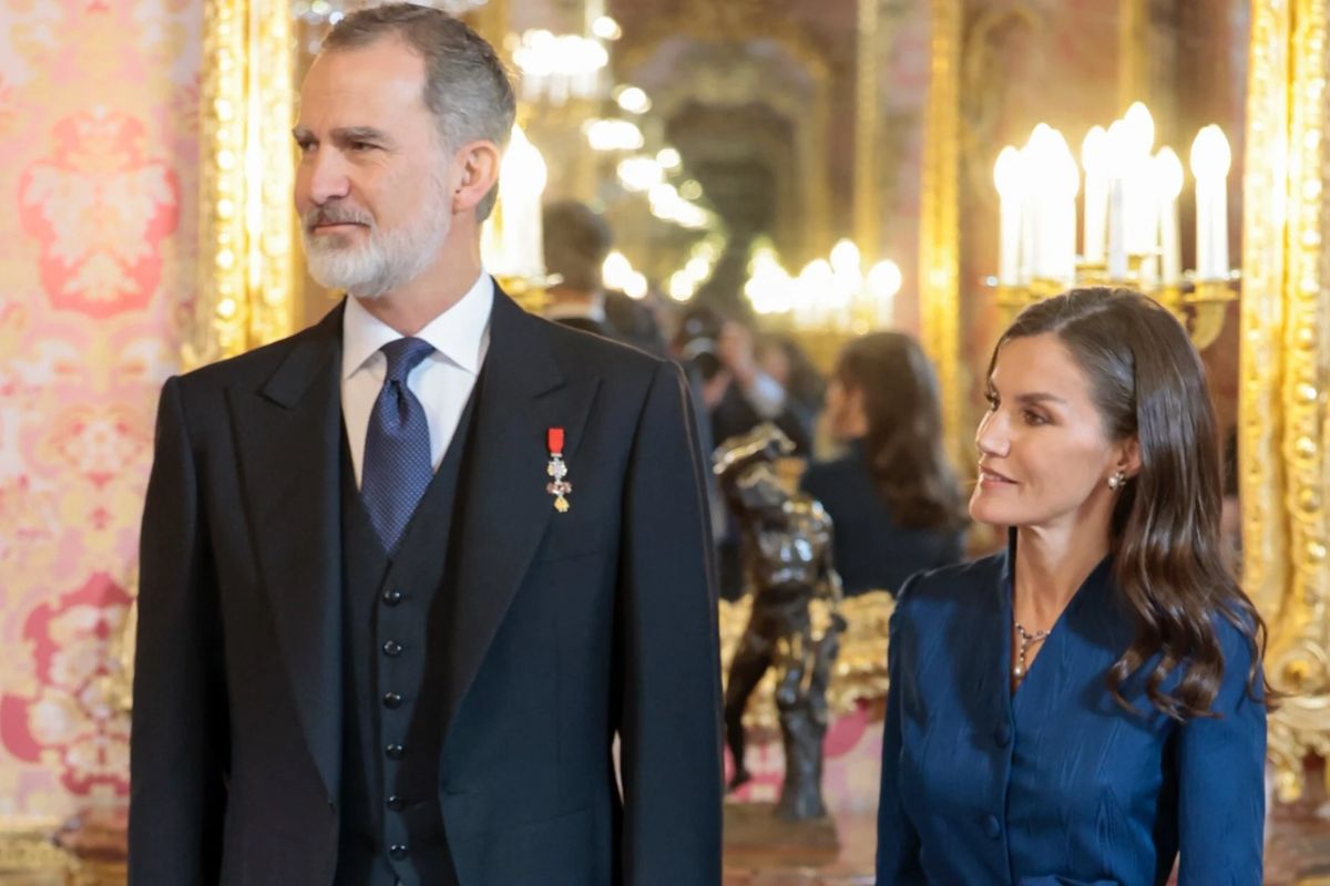 Queen Letizia pays tribute to her husband, King Felipe and her in-laws