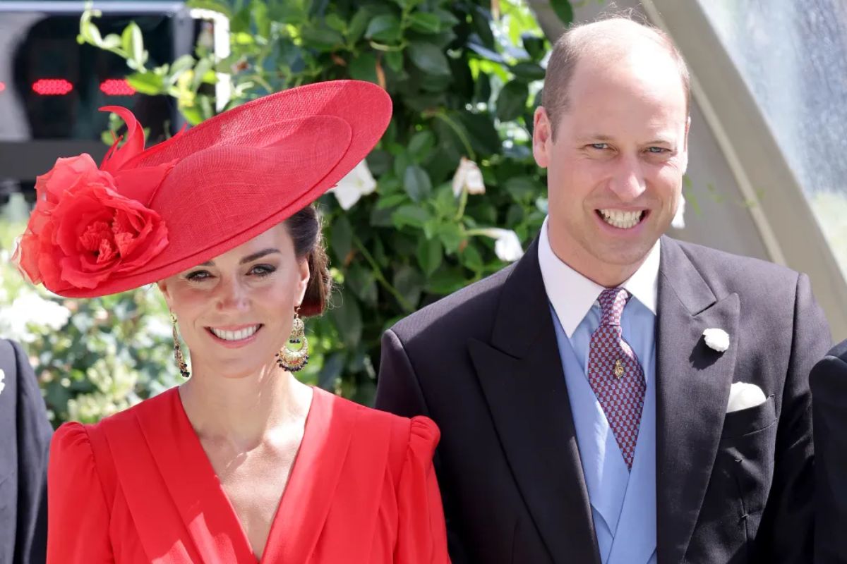 Prince William is 'simmering' with anger over speculation about Kate Middleton