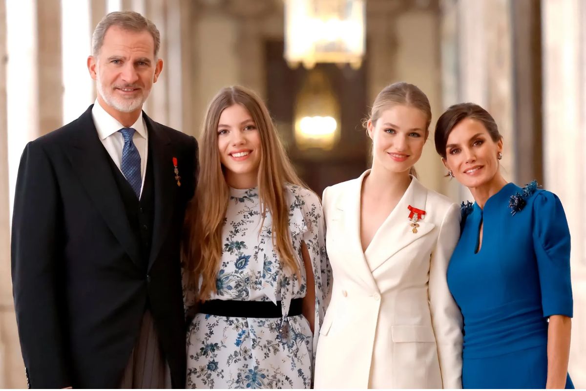 Former Spanish royal family employees reveal how decisions about the monarchy are made