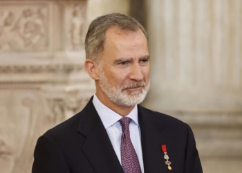 King Felipe Vl of Spain outshines politicians in popularity poll