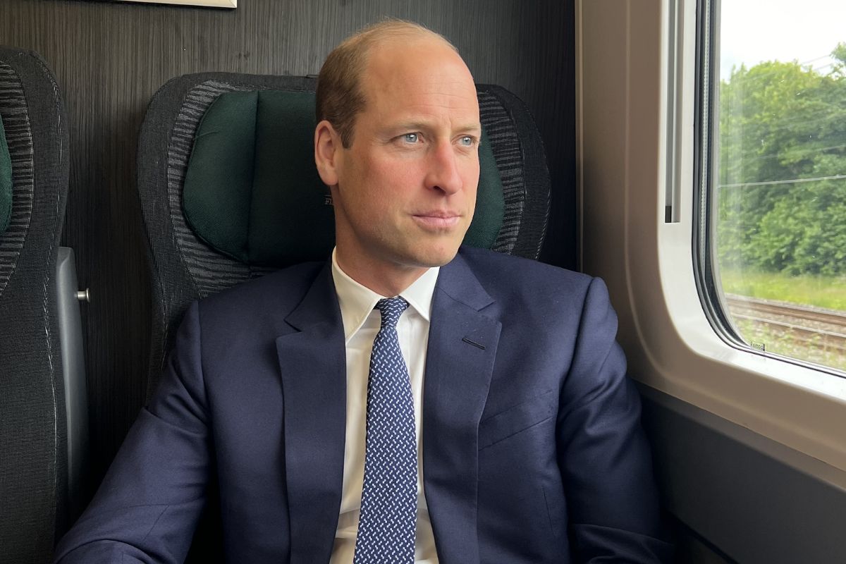 Prince William jokes about his “Harry Potter” forehead scar