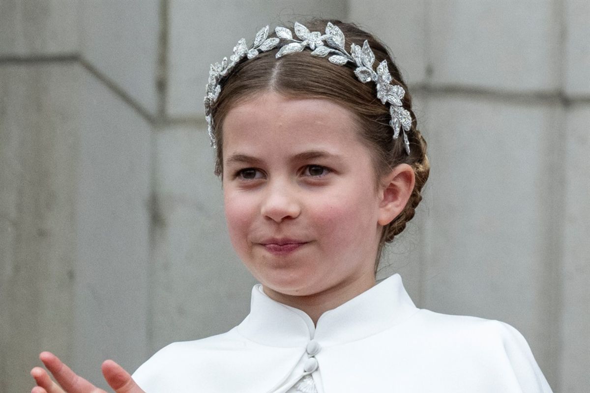 Princess Charlotte shows all of her fashion taste in a new photo with the Royal Family