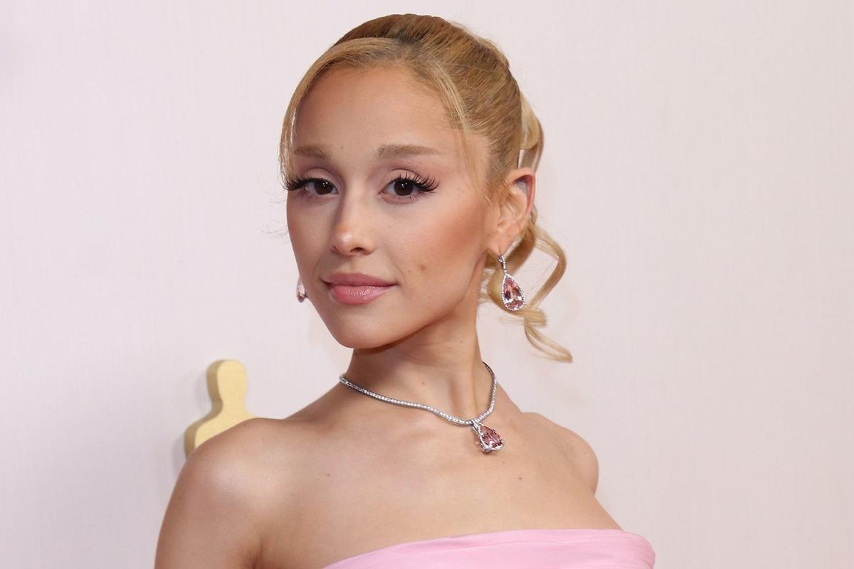 Ariana Grande reveals she will take a break from music weeks after dropping a music video