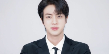 BTS' Jin shows off his athletic skills in a new social network post