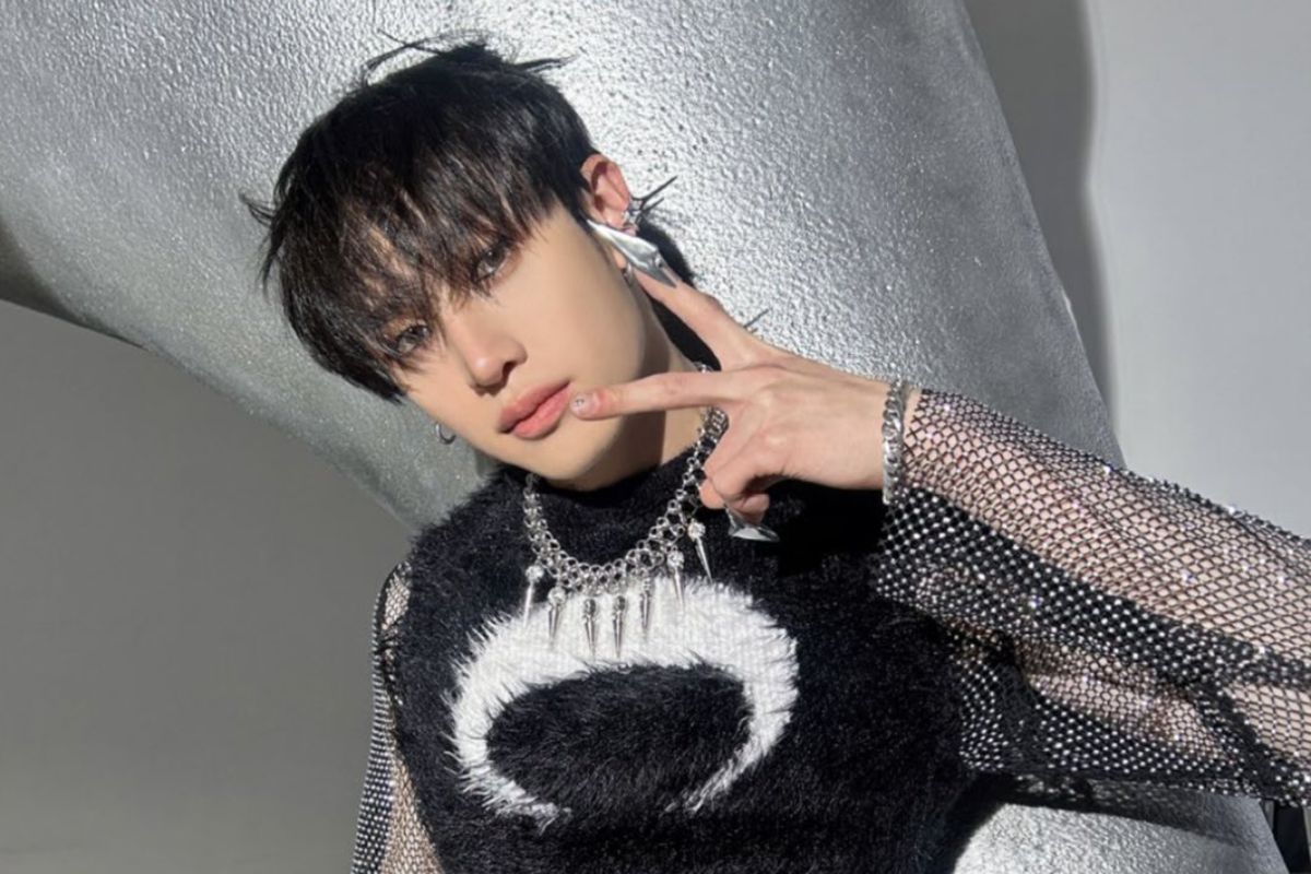 Bang Chan took off his shirt at Stray Kids' first concert in South Korea