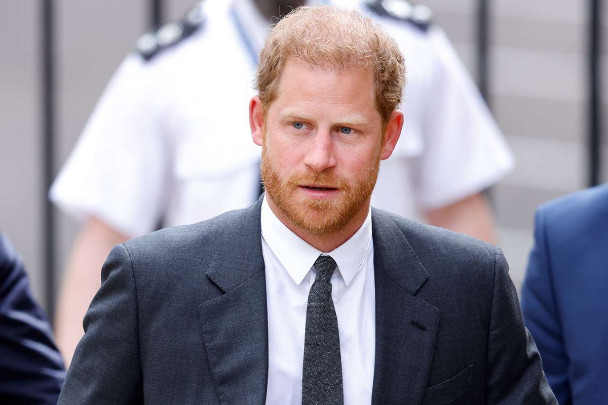 Prince Harry loses a member of his staff after just 3 months on the job