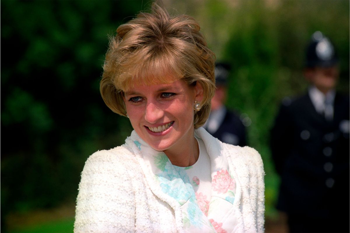 A former bodyguard reveals Princess Diana's perspective on Charles III and Camilla's relationship