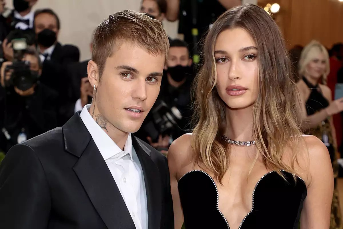 Hailey Bieber slays with }mom ring after giving birth to first child with Justin Bieber