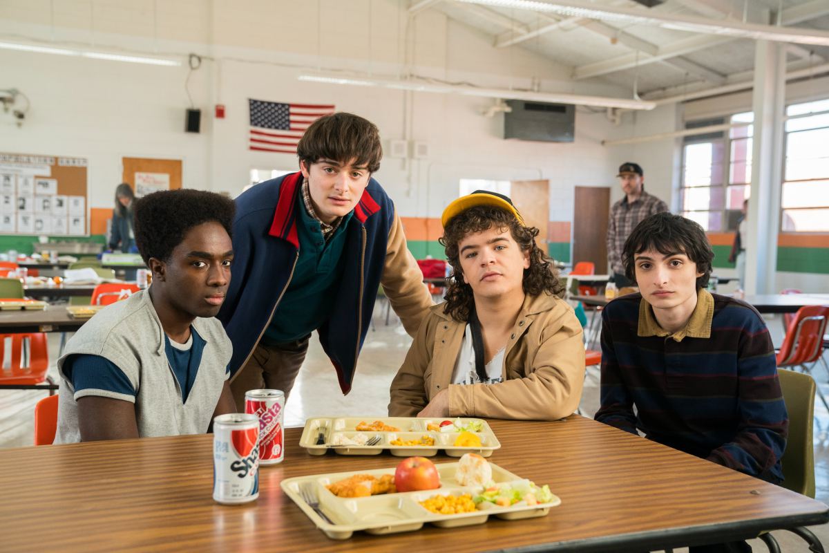 Stranger Things wraps filming and the cast is waving a heartfelt goodbye