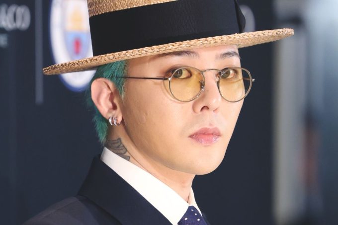 G-Dragon makes history with 1st week sales with Übermensch