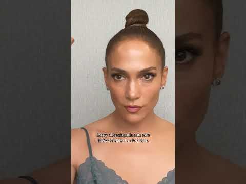 El truco con el que Jennifer Lopez consigue unos labios XL sin esfuerzo