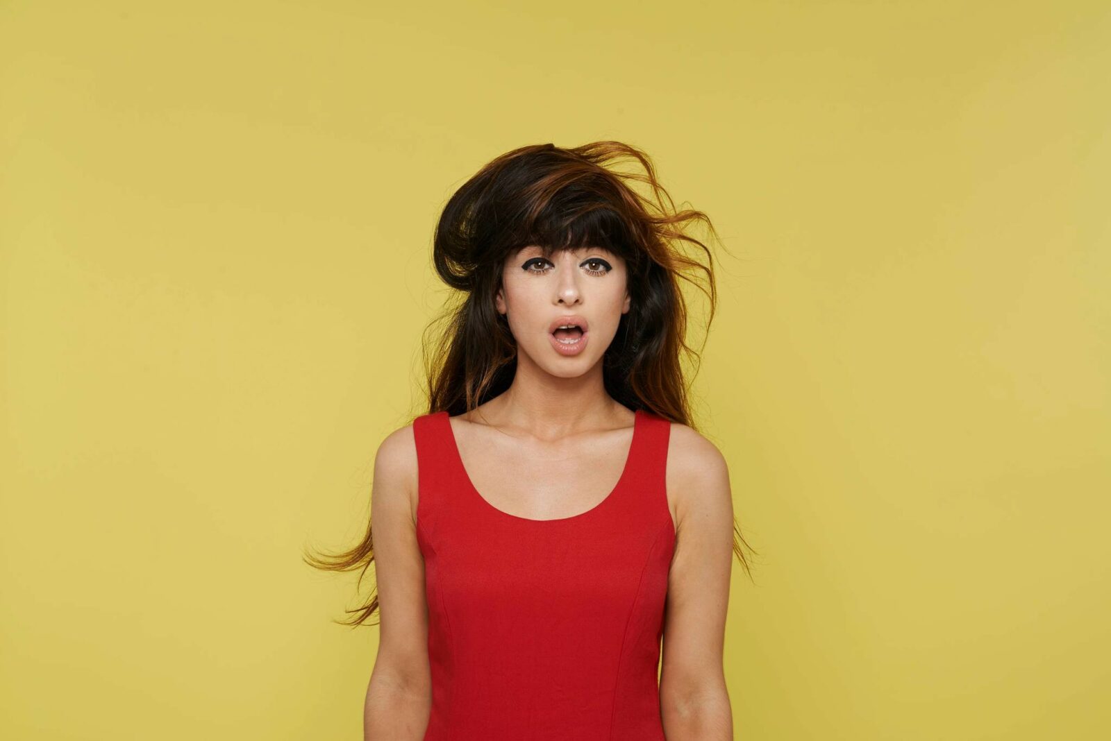 La cantante Foxes está de regreso con Love Not Loving You