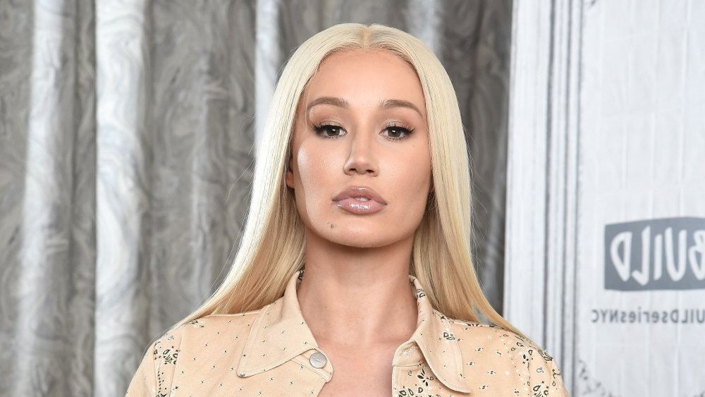 Iggy Azalea esta a punto de terminar su segundo álbum