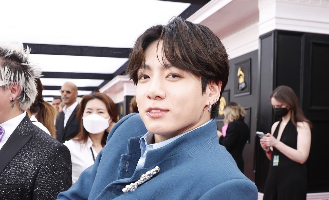 BTS' Jungkook harassed in his hotel room by obsessed American fans in Las  Vegas