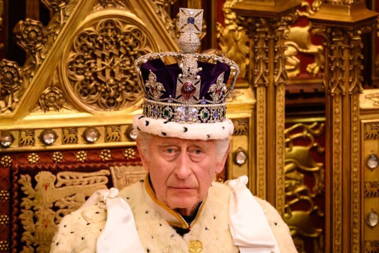El rey Carlos III fue abucheado en su primer discurso de apertura del Parlamento del Reino Unido