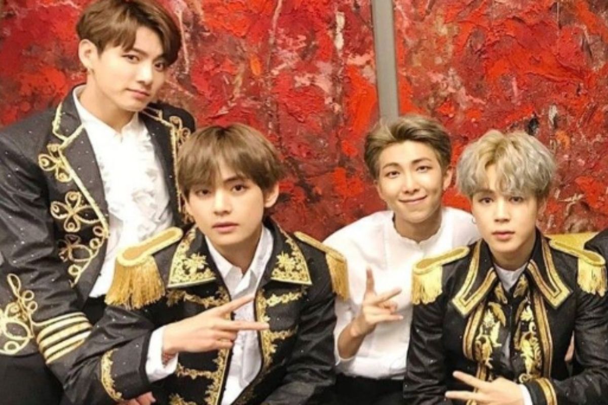 Los miembros de BTS, Jk, V, RM y Jimin, se preparan para su alistamiento militar