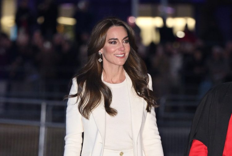 Kate Middleton evade las acusaciones de racismo utilizando la moda