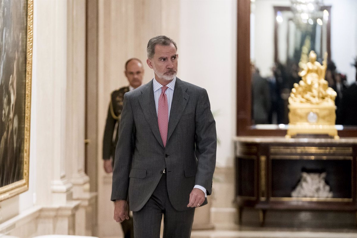 El rey Felipe VI tiene salidas nocturnas de la Casa Real, sin la compañía de la reina Letizia