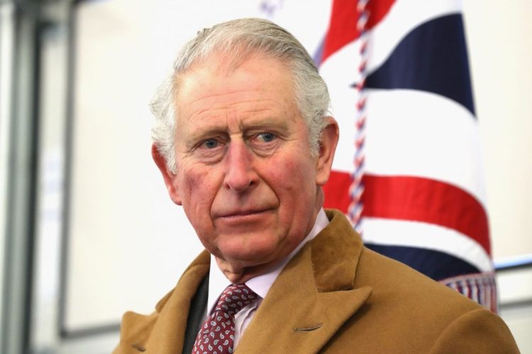 La prensa del Reino Unido le pide al rey Carlos III que renuncie a la corona; "Nos haría un favor"