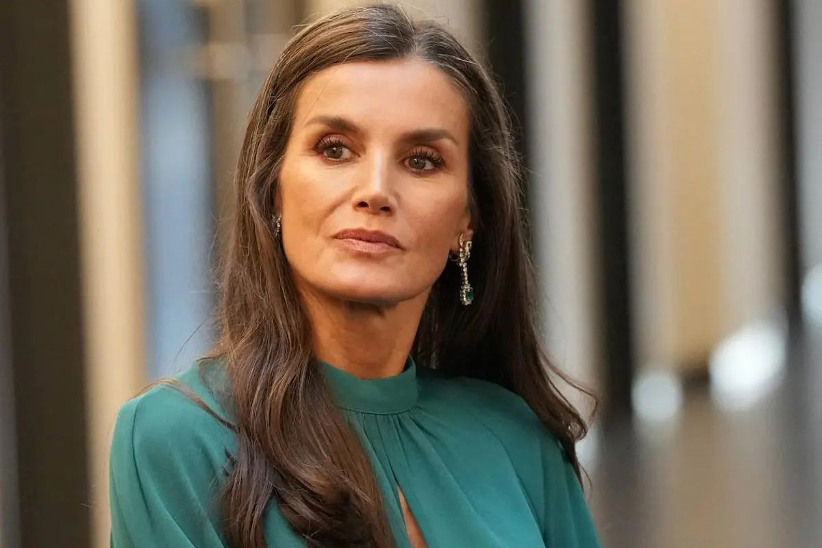 El renovado look de la reina Letizia luego de la polémica que rodea a la realeza española