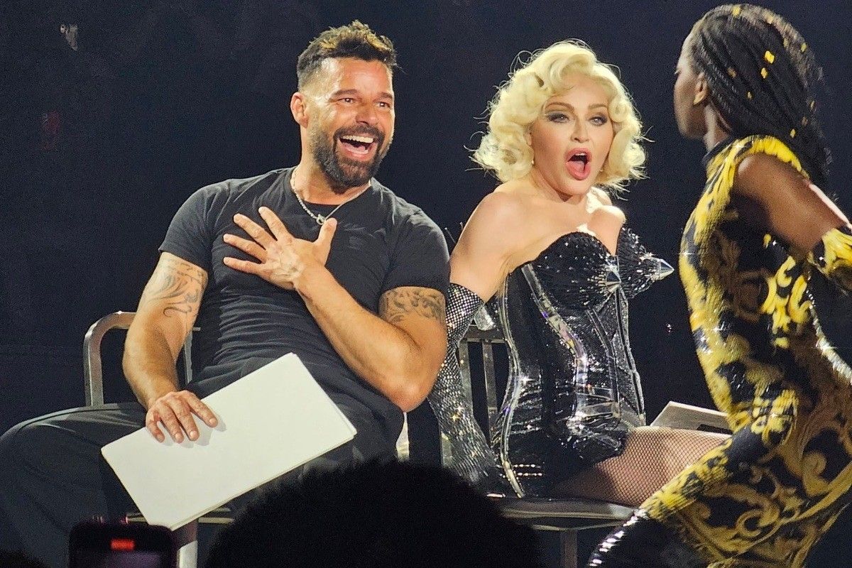 Ricky Martin pareció tener una erección en el escenario de la gira ‘Celebration’ de Madonna en Estados Unidos