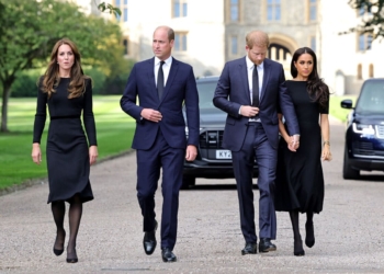 Meghan Markle se aferró al príncipe Harry en medio de incómoda caminata con Kate Middleton y el príncipe William
