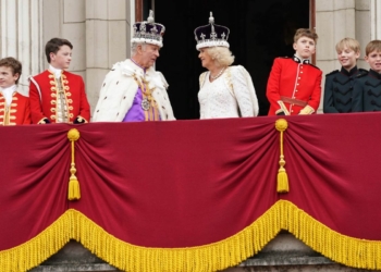 El Palacio de Buckingham abre al público la Sala Central en donde está el icónico balcón real