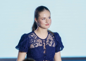 La princesa Leonor sorprende con impactante vestido en los premios Princesa de Girona 2024