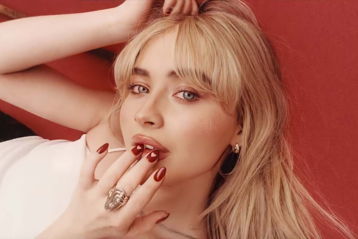 Sabrina Carpenter lanzará un nuevo perfume llamado 'Cherry Baby'