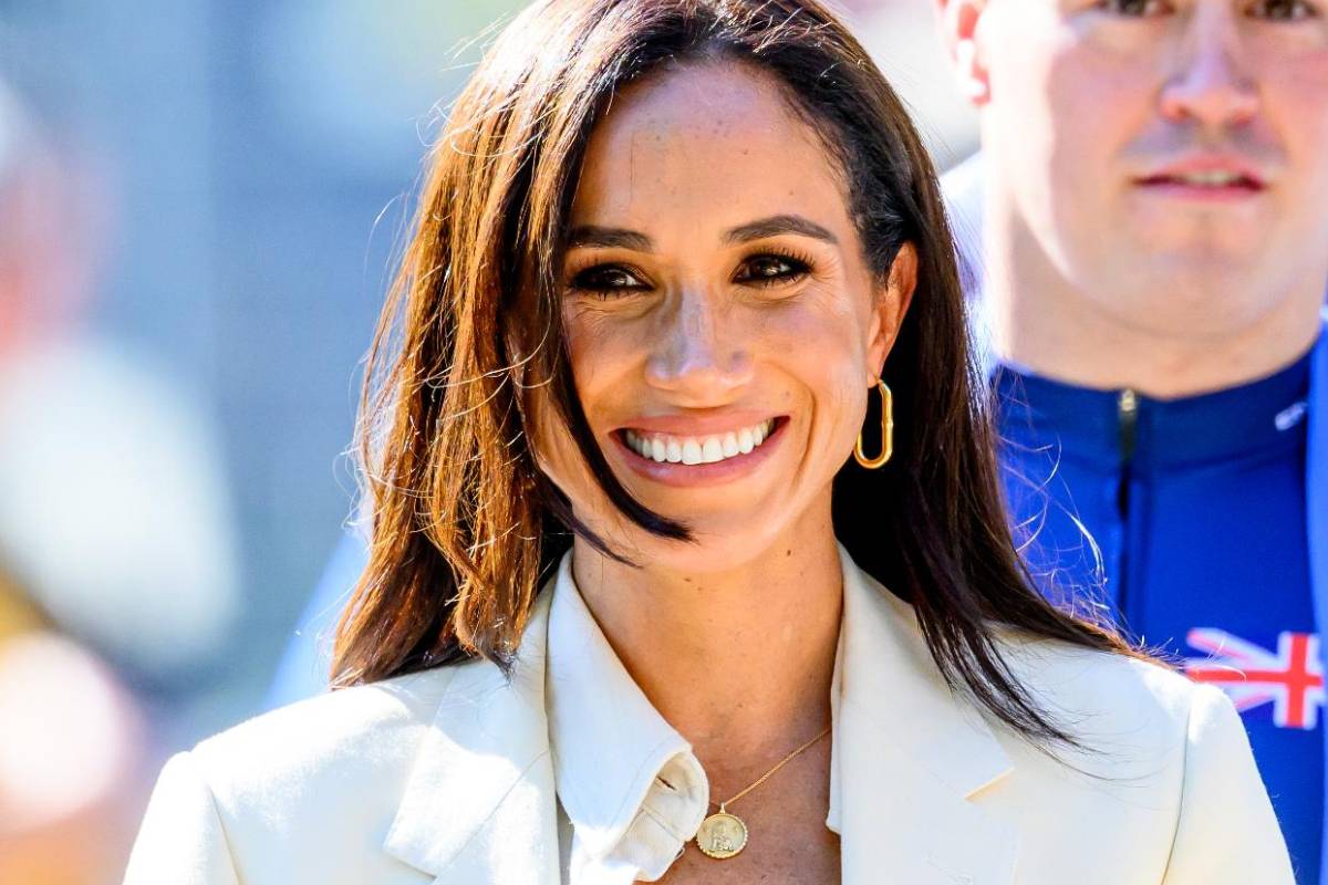 El momento en que Meghan Markle recibió un 'beso' y un piropo de un estudiante que ha resurgido en las redes 