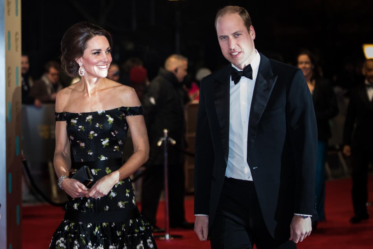 El príncipe William estuvo a punto de no casarse con Kate Middleton, revela nueva biografía