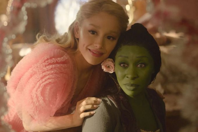 Salen las primeras críticas de "Wicked", la película protagonizada por Ariana Grande y Cynthia Erivo