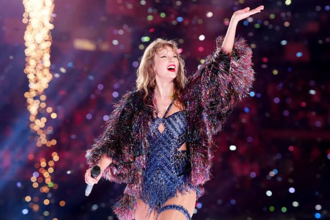 Billboard nombra a Taylor Swift la segunda mayor estrella pop del siglo XXI y recibe críticas