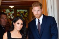 Meghan Markle estaría en pánico porque el príncipe Harry se contacto con la familia real