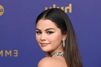 Selena Gomez da consejo a los niños que quieren ser famosos a temprana edad