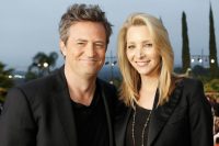 'Friends' Lisa Kudrow revela que encontró una nota que Matthew Perry le dejó antes de su muerte